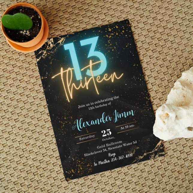 Redigerbar blå tretton Födelsedagsfest inbjudan (Skapare uppladdad)