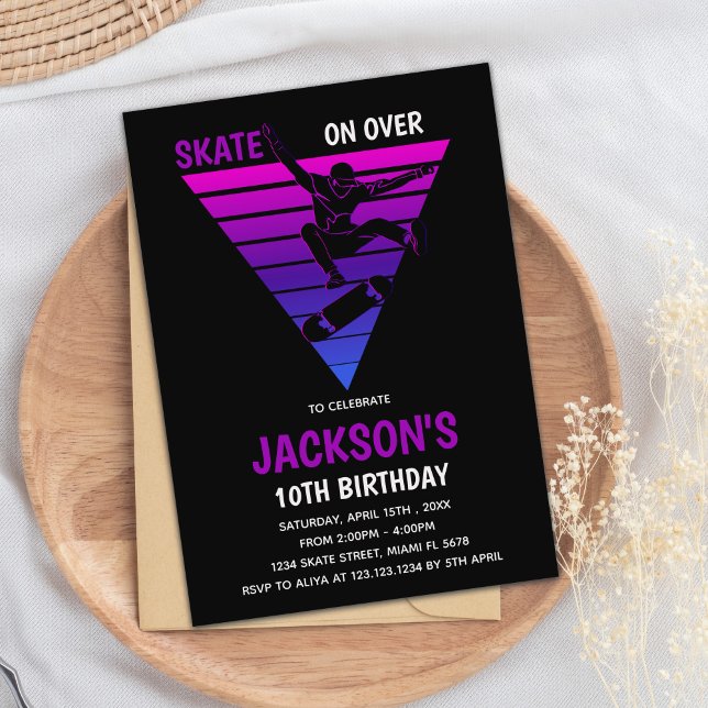 Redigerbar Coola Skater Party Inbjudan (Purple Blue Skateboards Birthday Invitations)