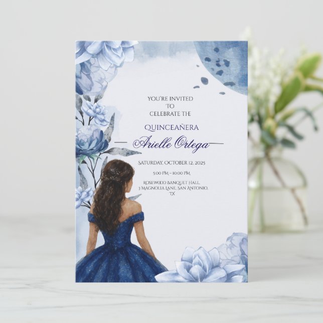 Redigerbar Elegant Blue Quinceañera-inbjudan Inbjudningar (Stående Fram)