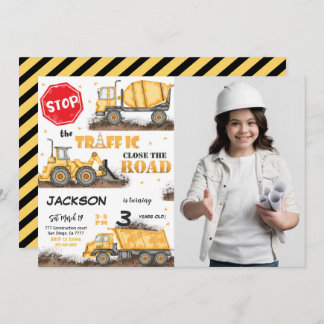 Redigerbar fotomedbjudan till byggnadsfoto på föde inbjudningar