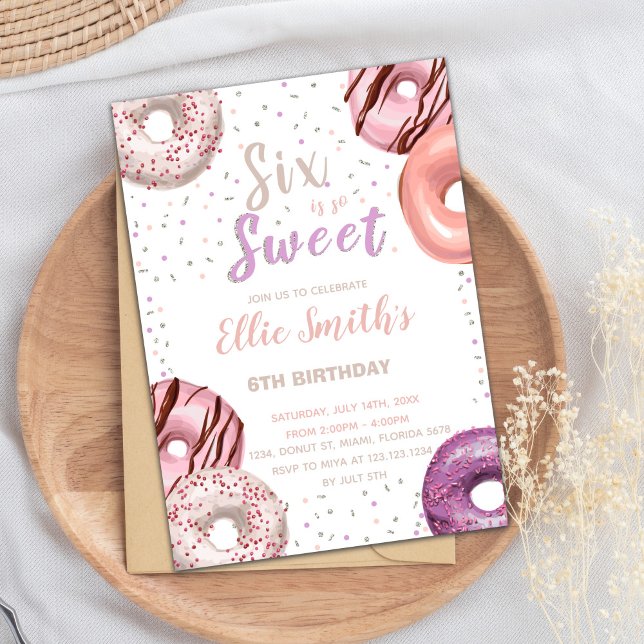 Redigerbar Rosa 6e Födelsedagsfest Inbjudan (Six Sweet Pink Donut Birthday Invitations)