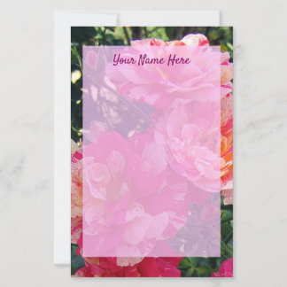 Redigerbara rosa och vita randiga rosor 5,5" x 8,5 brevpapper