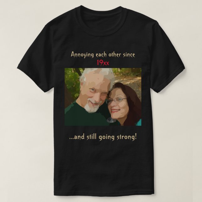 Redigerbart annonsfoto för varannan årsdag t shirt (Design framsida)