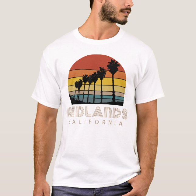 Redlands Retro T-Shirt (Framsida)