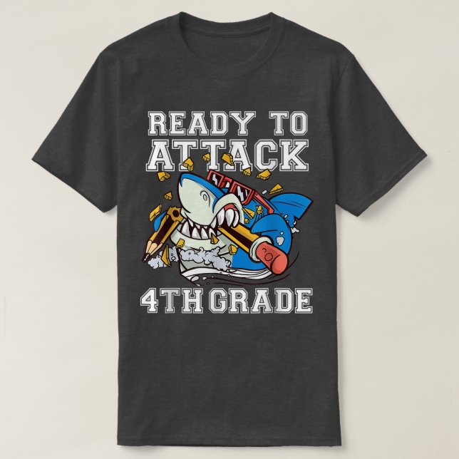 Redo för att attackera den fjärde Klass-gosshajen  T Shirt (Design framsida)