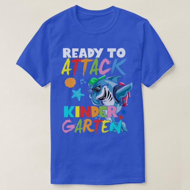 Redo för att attackera Kindergarten-läraren Studen T Shirt (Design framsida)