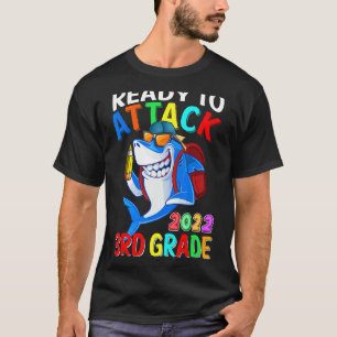 Redo för att attackera tredje Klass Shark Back to  T Shirt