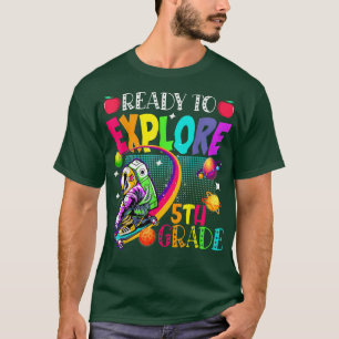 Redo för att utforska Klass 5:e Skating Astronaut T Shirt