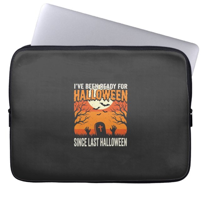 Redo För Halloween Kyrkogårdsdesign_1 Laptop Fodral (Framsidan)