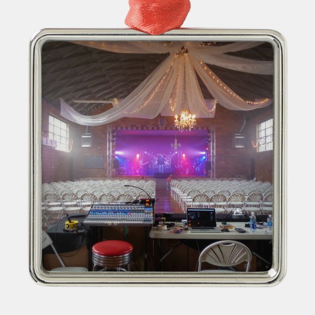 Redo för konsert julgransprydnad metall (Framsidan)