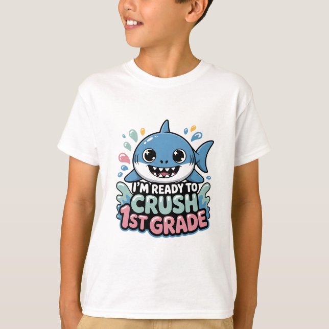 Redo till Crush 1st Klass Cute Shark T Shirt (Framsida)