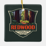 Redwood National Park Illustration Retro Badge Julgransprydnad Keramik<br><div class="desc">Färgvektorteckningens design. Parken skyddar stora prairier,  ekskogar,  vild floder och 40 sjömil hårt kusten.</div>
