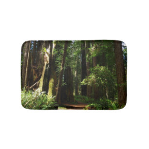 Redwoods och ormbunkar i Redwood National Park Badrumsmatta
