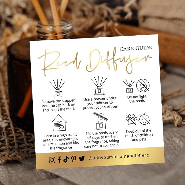 Reed Diffuser Care Instructions White & Guld Logot Fyrkantigt Visitkort (Reed Oil Diffuser care instructions cards in white and gold design with space for your logo)