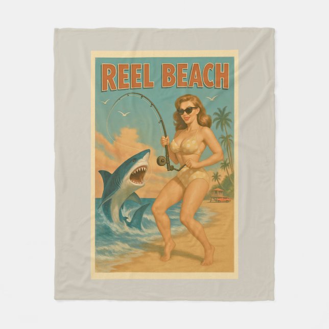 Reel Beach Shark Fishing Pin-Up Retro Coastal Life Fleecefilt (Framsidan)