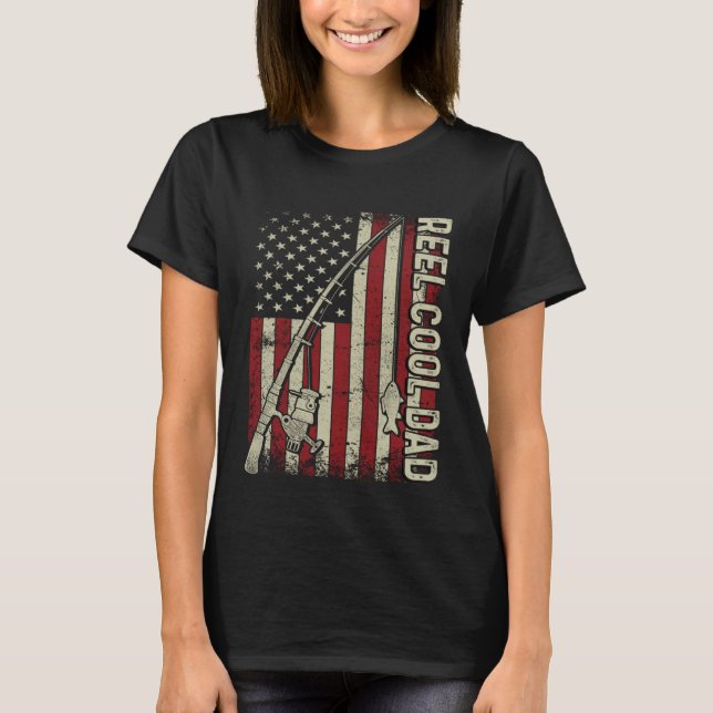 Reel Cool Dad American Flag Fishing Christmas T Shirt (Framsida)