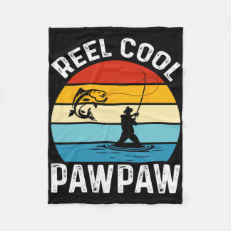 Reel Cool Pawpaw Fishing Fisherman Funny Retro Paw Fleecefilt