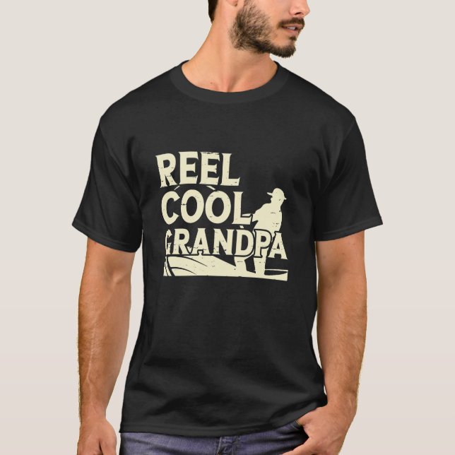 Reel coola farmor som fiskar roligt t shirt (Framsida)