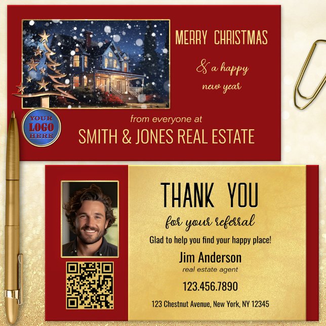 Referenskort för Juli-Gods QR-kod Rabattkort (Red gold Christmas referral business card featuring a cozy house and your photo with QR code)
