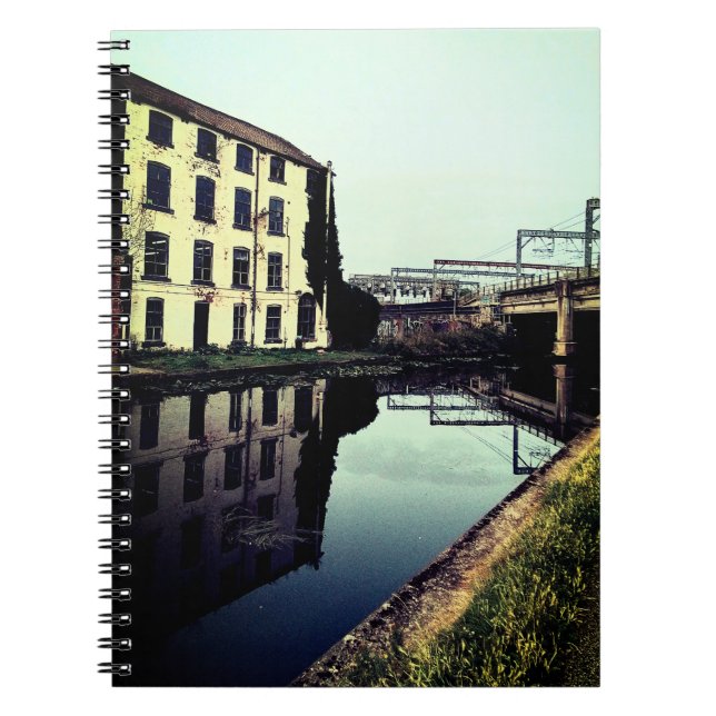 Reflekterande byggnad anteckningsbok (Framsidan)