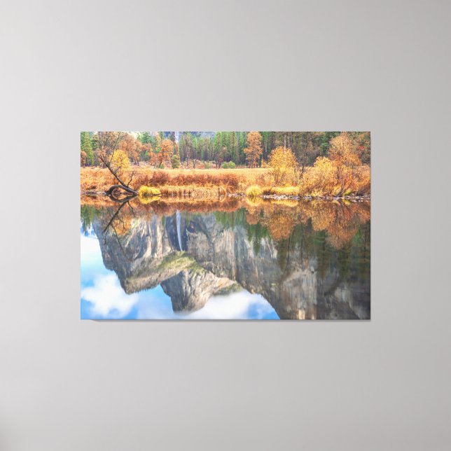 Reflektion av Bridalveil Falls Canvastryck (Framsida)