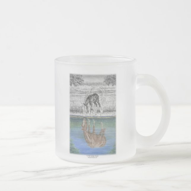 Reflektion av häst i Vatten Frostad Glasmugg (Höger)