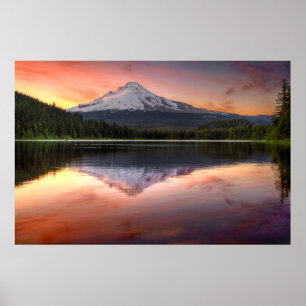 Reflektion av Huva på Trillium Sjö Poster