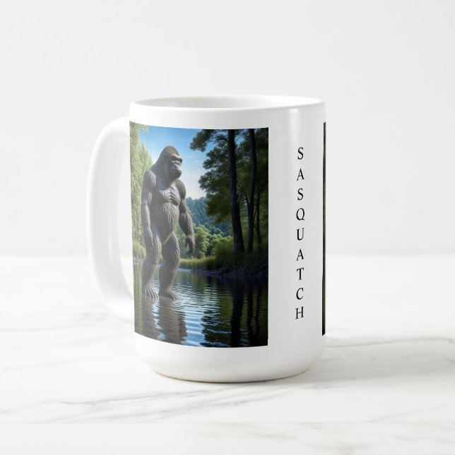 Reflektion av muskulär Bigfoot i Vatten Kaffemugg (Framsida vänster)