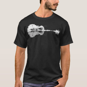 Reflektion av skogarnas natur Spegel T Shirt