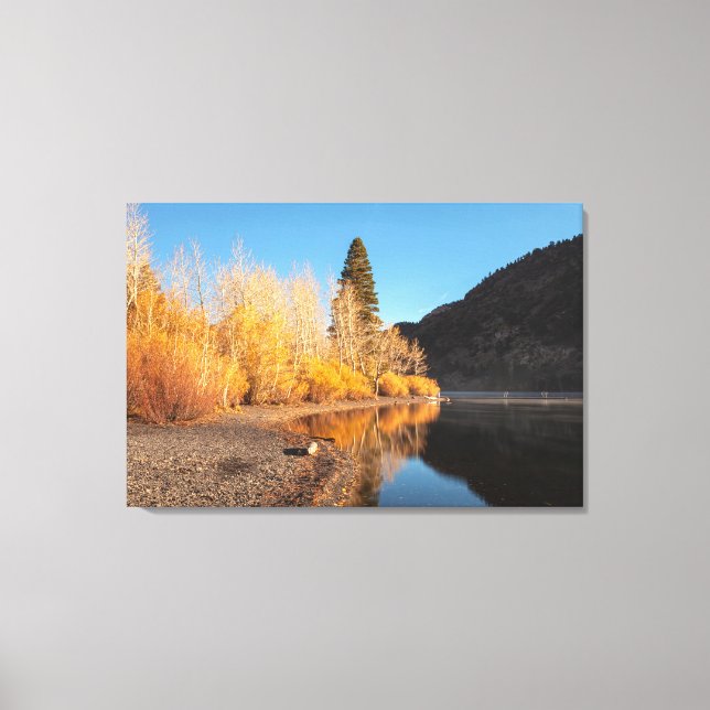 Reflektion från Sjö hösten Canvastryck (Framsida)