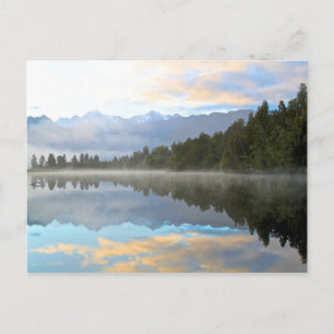 Reflektion från sjö vykort