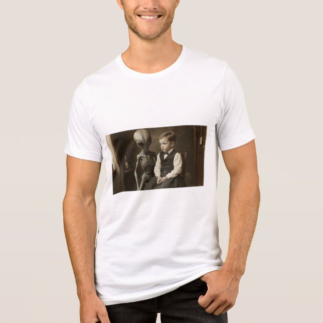 Reflektioner bortom verkligheten T-Shirt (Framsida)