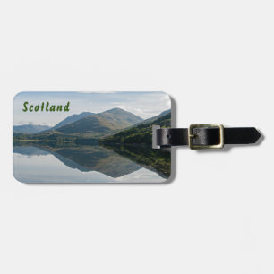 Reflektioner i bergen i Loch Creran - Skottland Bagagebricka