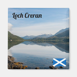 Reflektioner i bergen i Loch Creran - Skottland Magnet