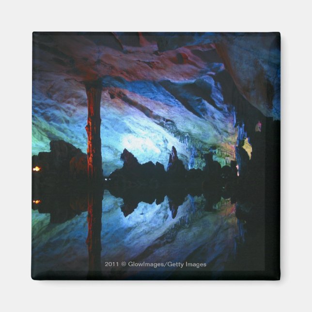 Reflektioner i China Magnet (Framsidan)