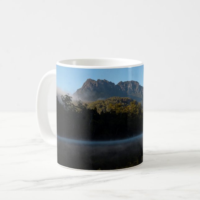 Reflektioner kring sjö kaffemugg (Framsida vänster)