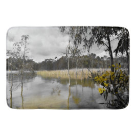 Reflektioner under Grått Himmel Badrumsmatta