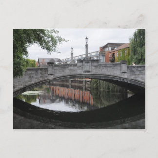 Reflektioner vid floden Wensum, Norwich Vykort
