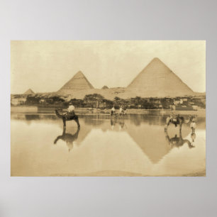Reflexion av egyptiska pyramider poster