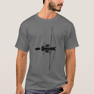 Reflexion av segelbåtar på ett lugn hav t shirt