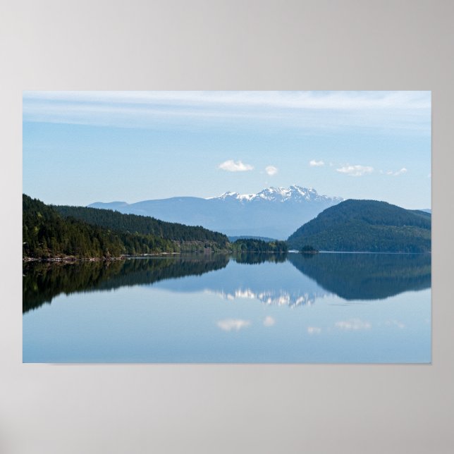 Reflexion i en sjö - Vancouver Island, Kanada Poster (Framsidan)