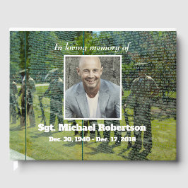 Reflexioner över Vietnams veteranska minnesmärke Gästböcker