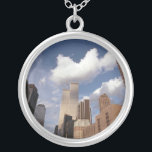 Reflexioner som tvillingbrodervärldshandeln silverpläterat halsband<br><div class="desc">Världshandeln centrerar tvillingbröder mot det pösiga molnet fylld himmel~ en minnessakhalsband~,  genom att använda SKRÄDDARSY DET alternativ,  dig,  kan tillfoga text till detta halsband. Uppskatta liv & tack för att stoppa by!</div>