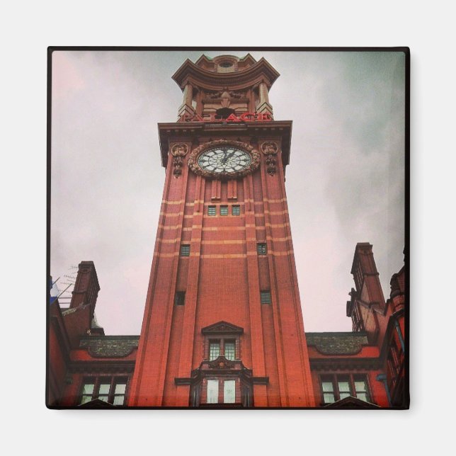 Refuge Clock, Manchester Magnet (Framsidan)