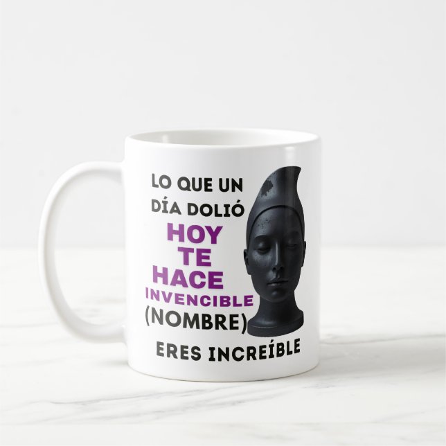 REGALO PERSONALIZADO(NOMBRE)ERES INVENCIBLE KAFFEMUGG (Vänster)