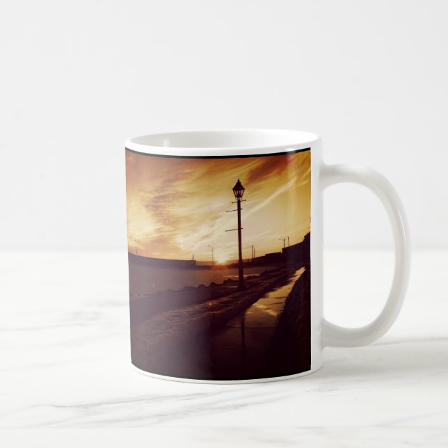 Regelbundet mugg med fotfoto från Sepia Harbourfro (Höger)