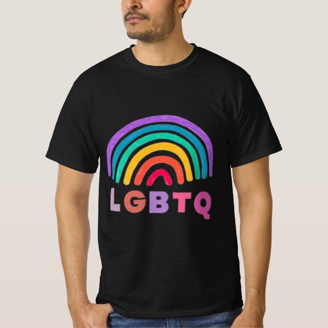 Regenbogen gemalt mit Schrift LGBTQ T Shirt (Framsida)