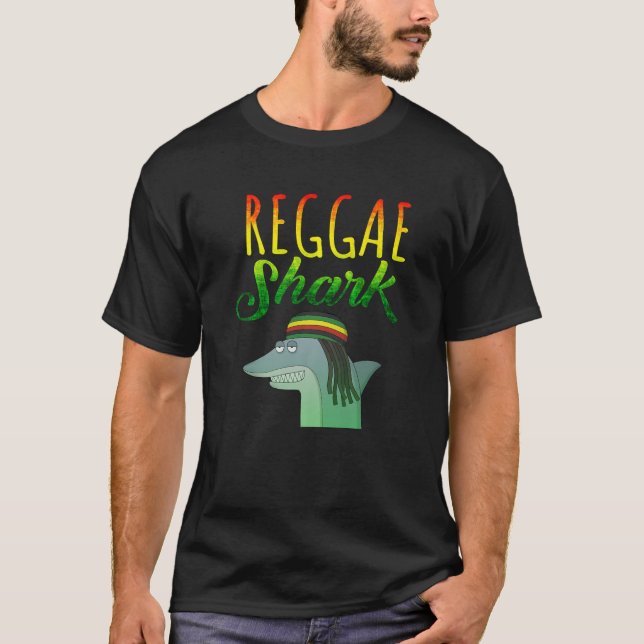 &#x27;Reggae Shark&#x27; Funny Ocean Animal T Shirt (Framsida)