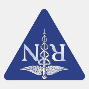Registrerad Nurse RN Silver Caduceus Navy Blue dec Triangelformat Klistermärke