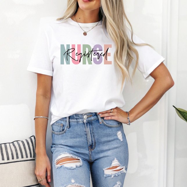 Registrerad pastel Färg Gift för sjuksköterska T Shirt (Skapare uppladdad)